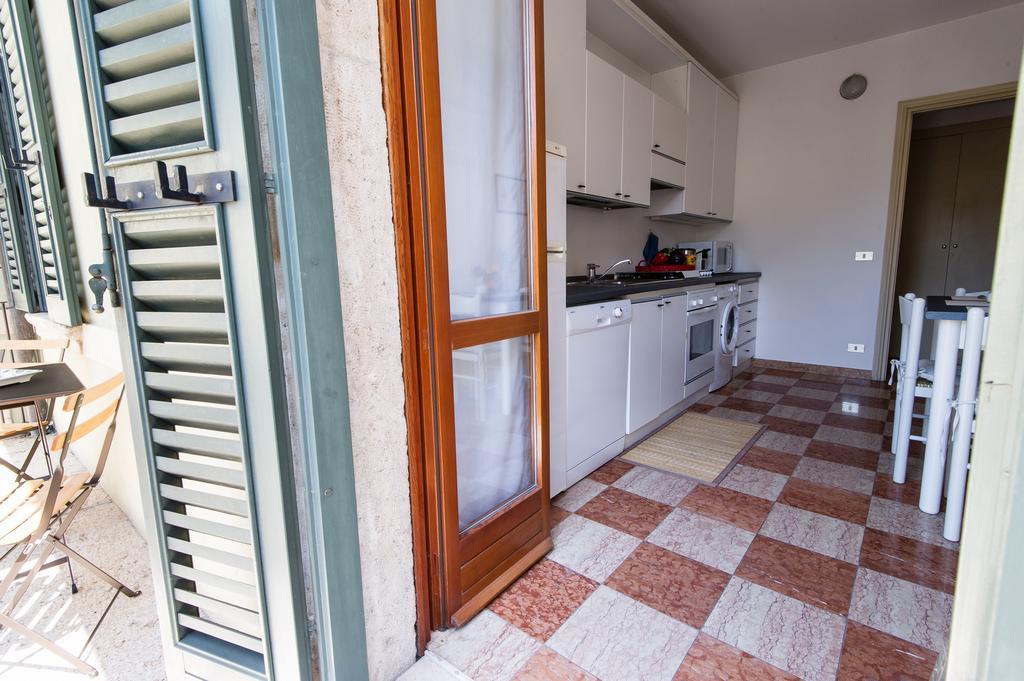 Italianflat - Palazzo Zeiner Apartment เวโรนา ภายนอก รูปภาพ