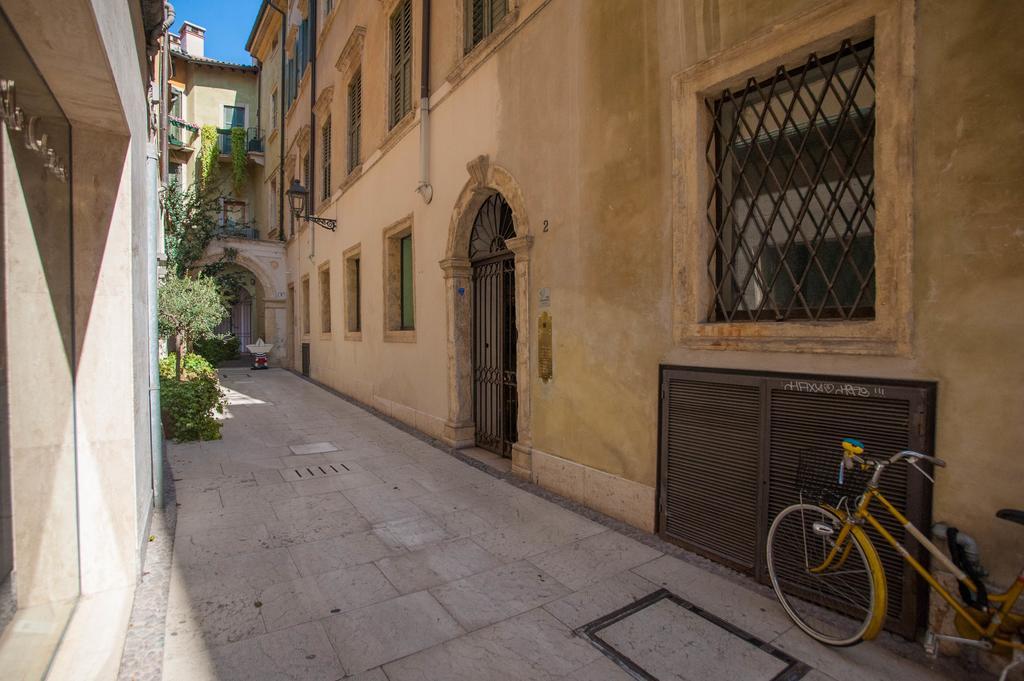 Italianflat - Palazzo Zeiner Apartment เวโรนา ภายนอก รูปภาพ