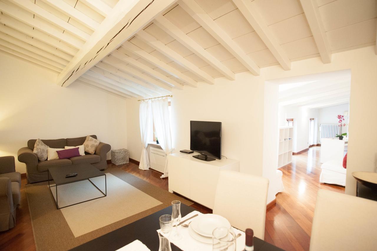 Italianflat - Palazzo Zeiner Apartment เวโรนา ภายนอก รูปภาพ