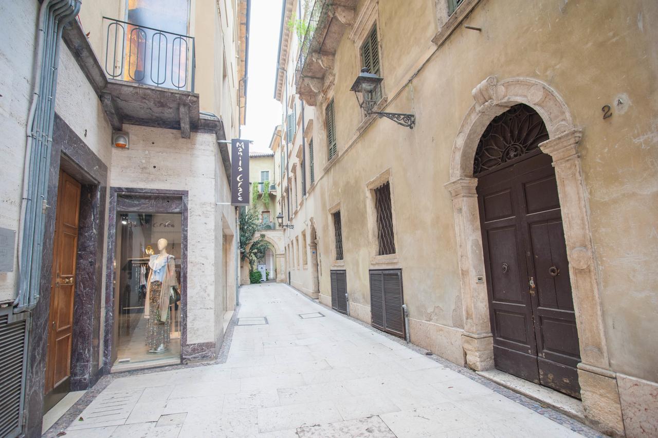 Italianflat - Palazzo Zeiner Apartment เวโรนา ภายนอก รูปภาพ